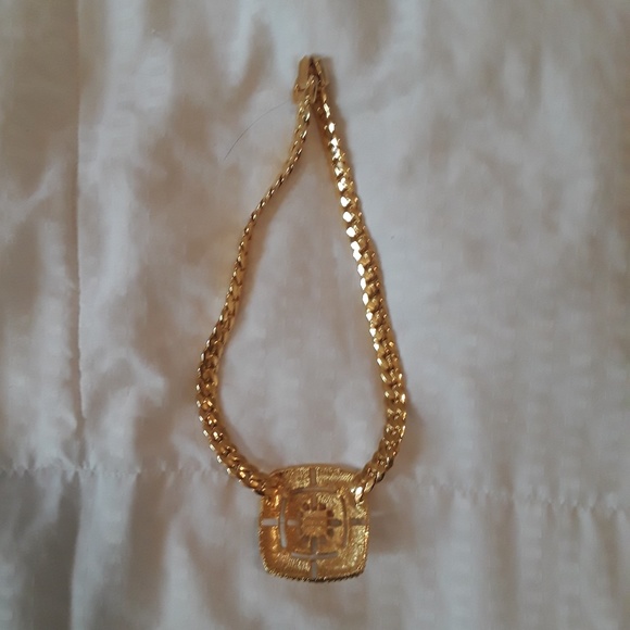 High Quality Necklace - Picture 4 of 4